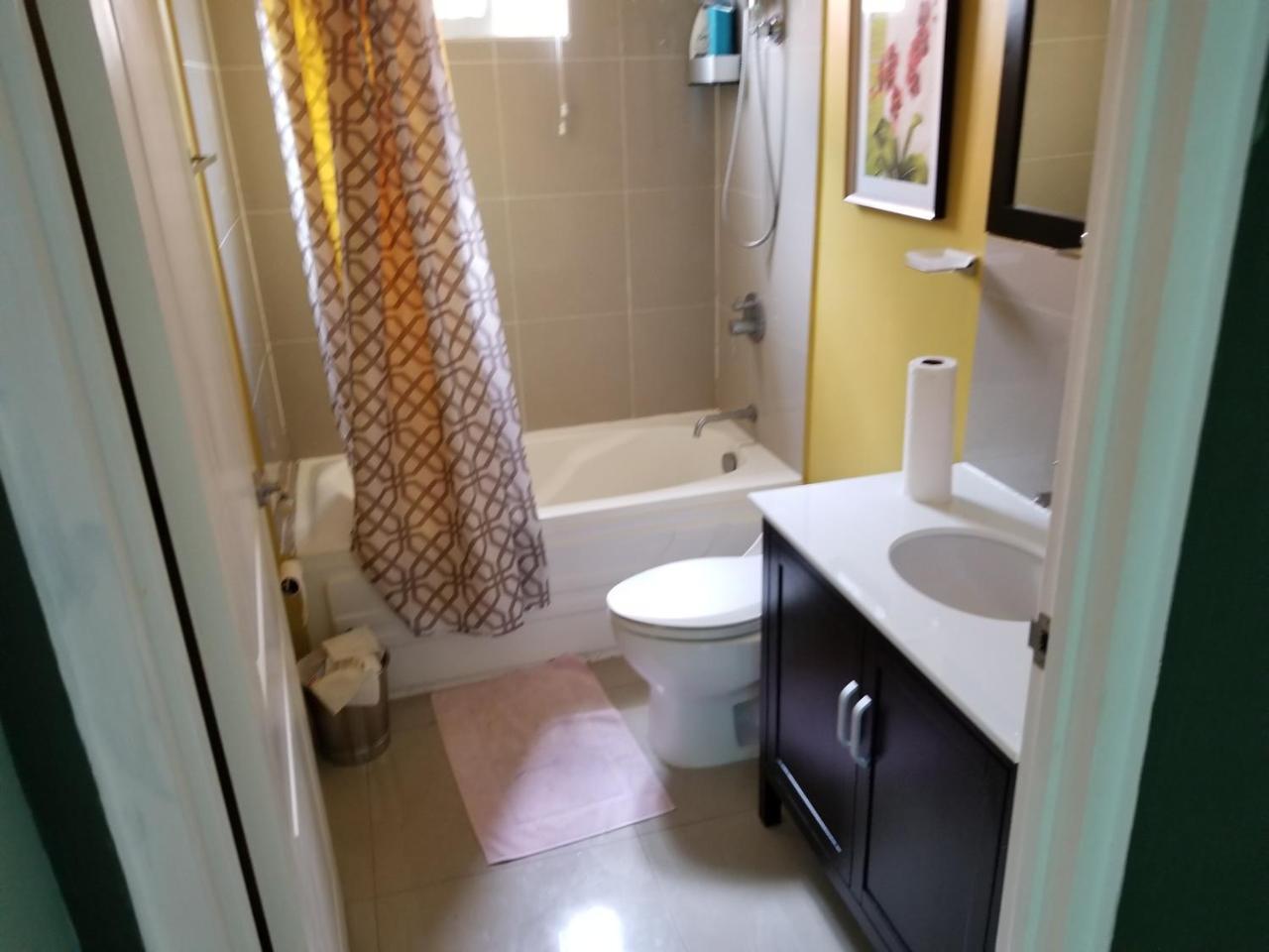 Caymanas Estate Beautiful Two Bedroom Suites Portmore Exteriör bild