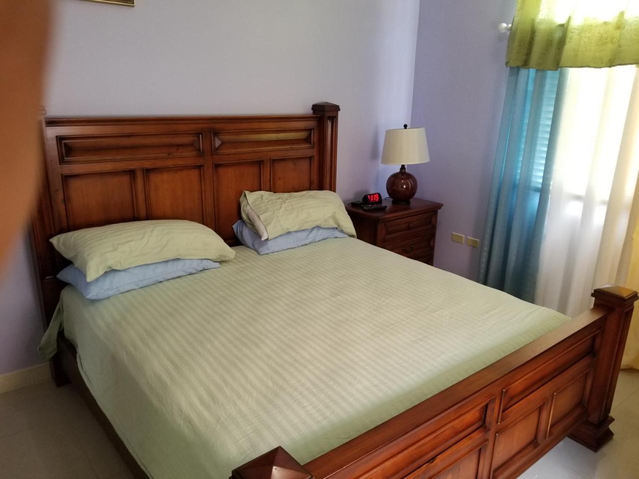 Caymanas Estate Beautiful Two Bedroom Suites Portmore Exteriör bild