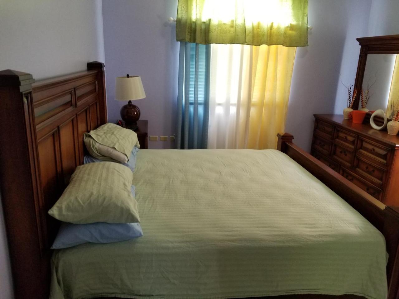 Caymanas Estate Beautiful Two Bedroom Suites Portmore Exteriör bild