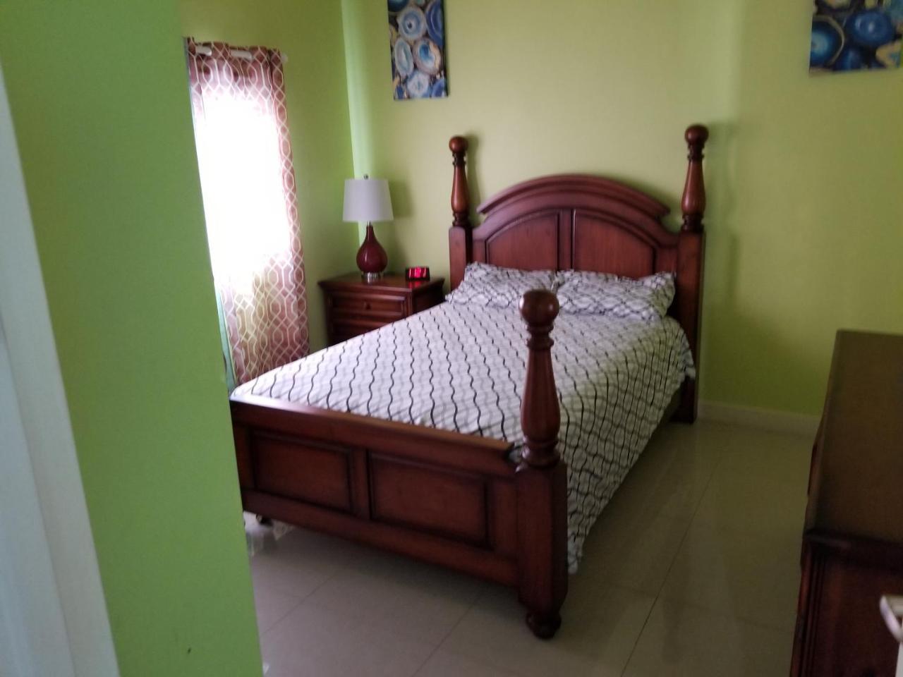 Caymanas Estate Beautiful Two Bedroom Suites Portmore Exteriör bild