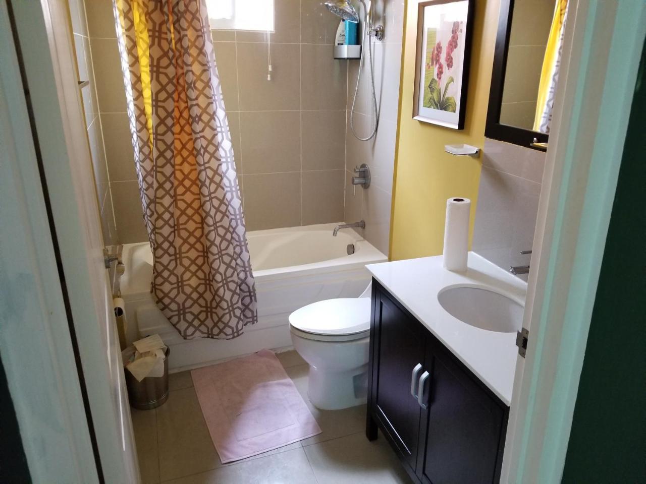 Caymanas Estate Beautiful Two Bedroom Suites Portmore Exteriör bild