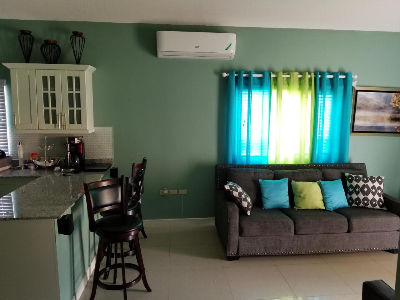 Caymanas Estate Beautiful Two Bedroom Suites Portmore Exteriör bild